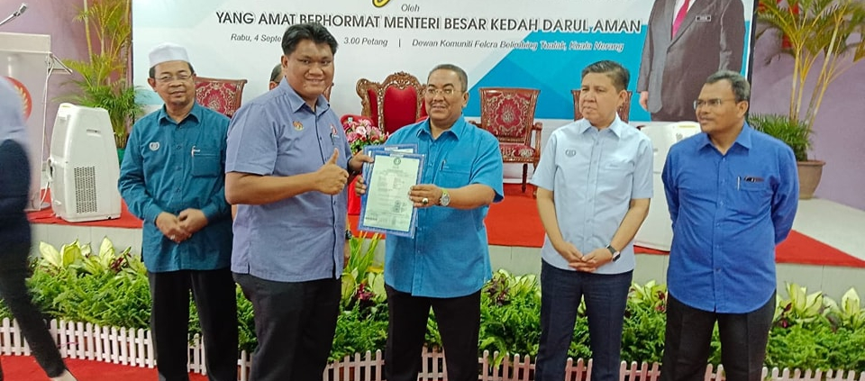 KEDA TERIMA 211 KEPING GERAN TANAH DESA KEDA