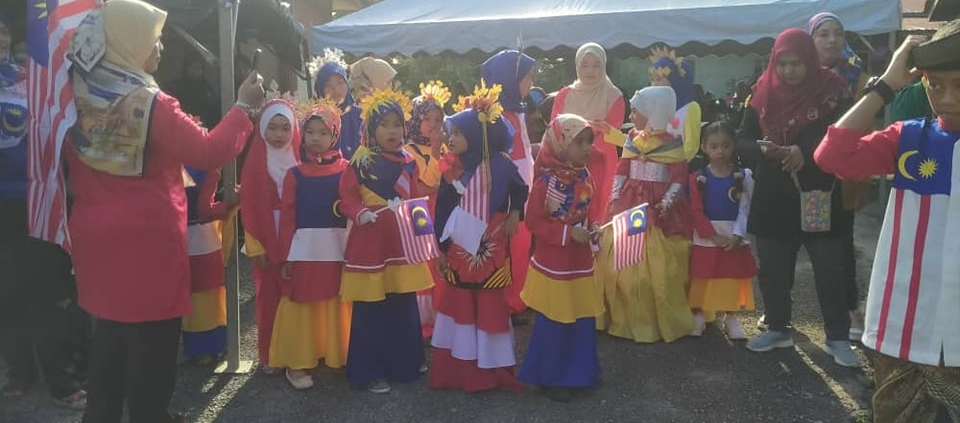 SAMBUTAN BULAN KEMERDEKAAN MERIAH DI 4 DESA KEDA DAERAH SIK