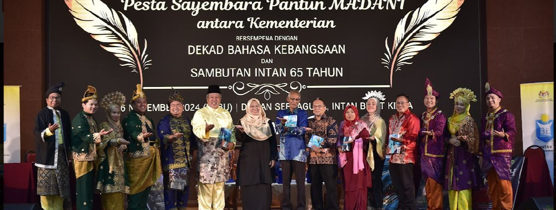 MUNSYI MUDA BAHASA KEDA DIJEMPUT DALAM MAJLIS PENTAULIAHAN MUNSYI MUDA BAHASA 2023/2024 DAN SAMBUTAN INTAN 65 TAHUN