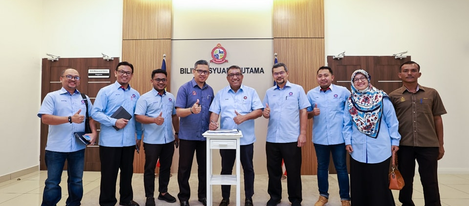 KUNJUNG HORMAT JAWATANKUASA DEWAN PERNIAGAAN MELAYU MALAYSIA NEGERI KEDAH KE KEDA