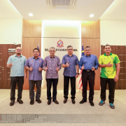 KUNJUNG HORMAT TAN SRI DR MOHD DAUD BAKAR KE KEDA