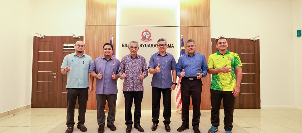 KUNJUNG HORMAT TAN SRI DR MOHD DAUD BAKAR KE KEDA