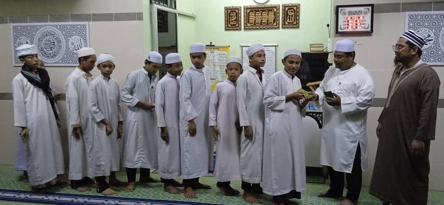 PROGRAM MALAM 7 LIKUR BELIA DAN ANAK RANTAU DESA KEDA TELUK BEREMBANG RAIKAN KETIBAAN SYAWAL