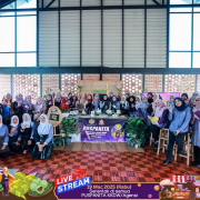 PUSPANITA KEDA SERTAI PENYEDIAAN ONDE-ONDE TERBANYAK RAMFEST, KKDW, CATAT MALAYSIA BOOK OF RECORDS