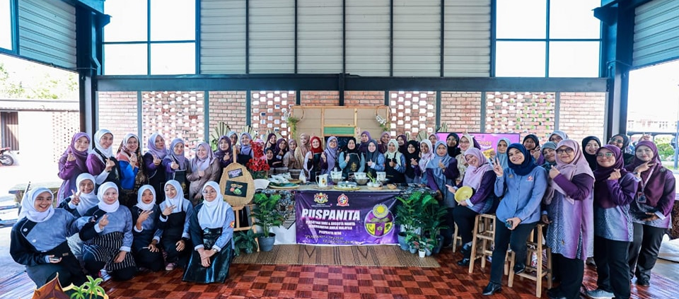 PUSPANITA KEDA SERTAI PENYEDIAAN ONDE-ONDE TERBANYAK RAMFEST, KKDW, CATAT MALAYSIA BOOK OF RECORDS