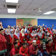 DESA KEDA NAGALILIT DINOBATKAN JOHAN GERAI TERCANTIK AIDILFITRI
