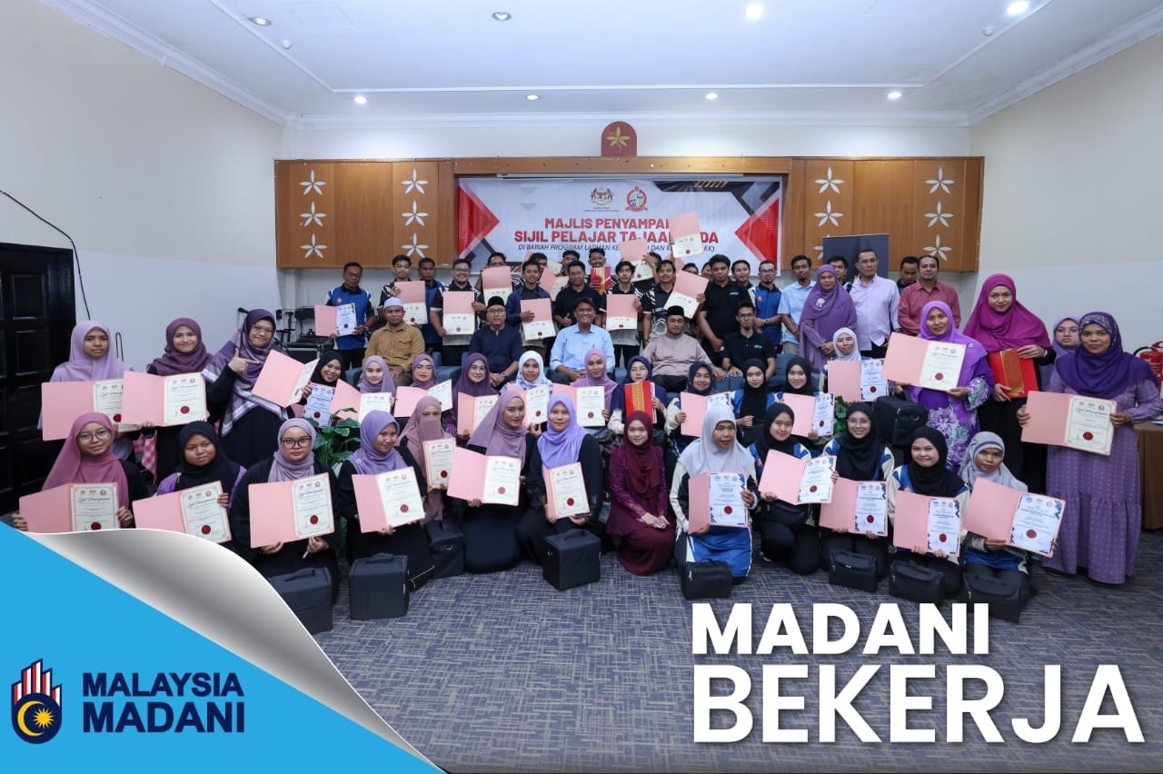 52 PESERTA PLKK KEDA TERIMA SIJIL TAMAT KURSUS